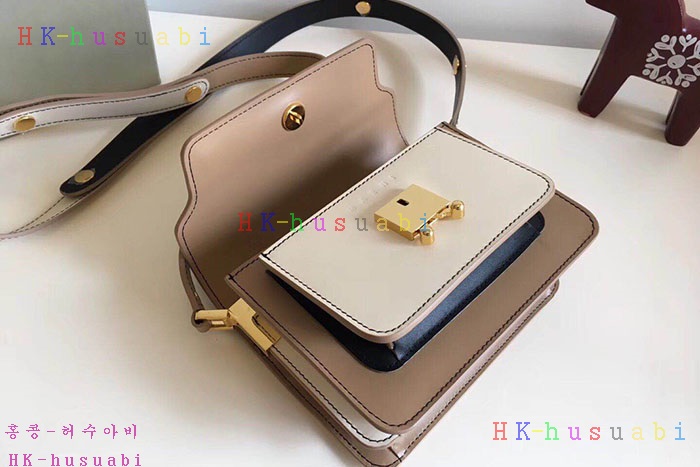 �ڹ̷��ޡ� ������ Ʈ��ũ  M 210076