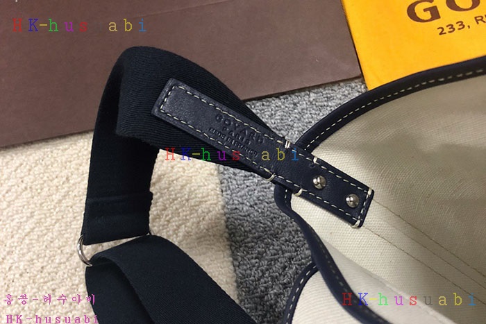 �ڹ̷��ޡ� ���ߵ� ī��Ƽ�� �޽����� GY637710-4