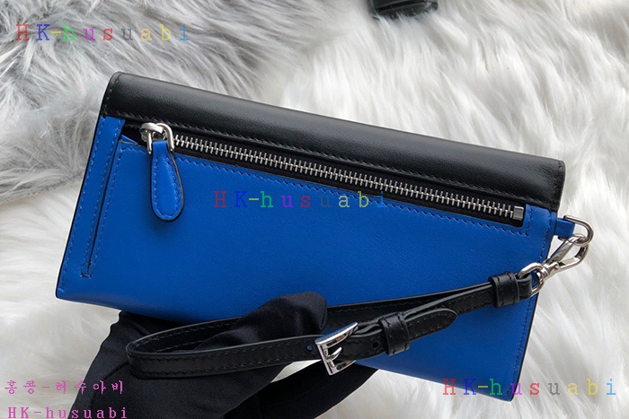 �ڹ̷��ޡ� ����� �ú��� ���� Ŭ��ġ P 1DF004