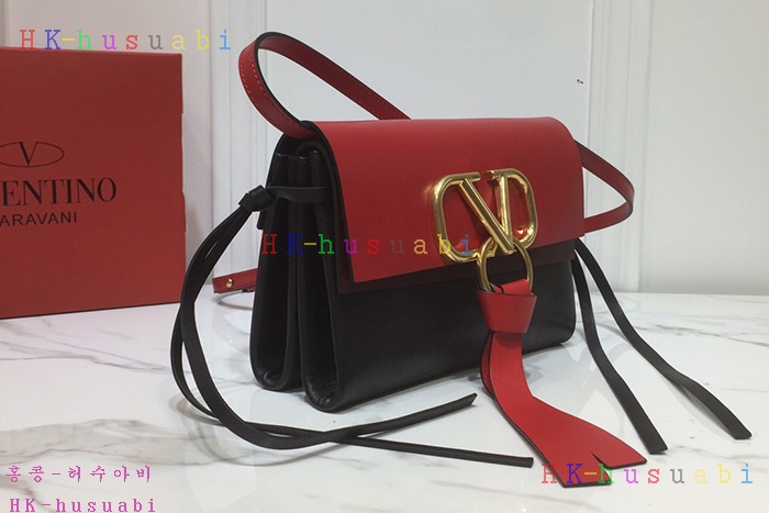 �ڹ̷��ޡ� �߷�Ƽ�� �긵 ũ�ν��ٵ�� V 74413