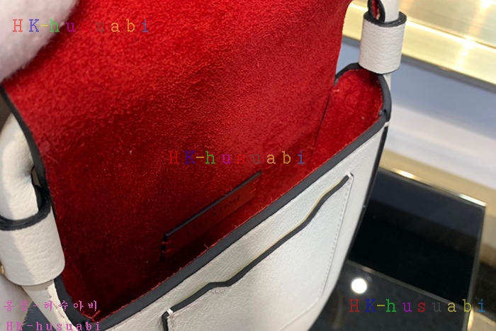 �ڹ̷��ޡ� �߷�Ƽ�� �긵 ũ�ν��� V 009211