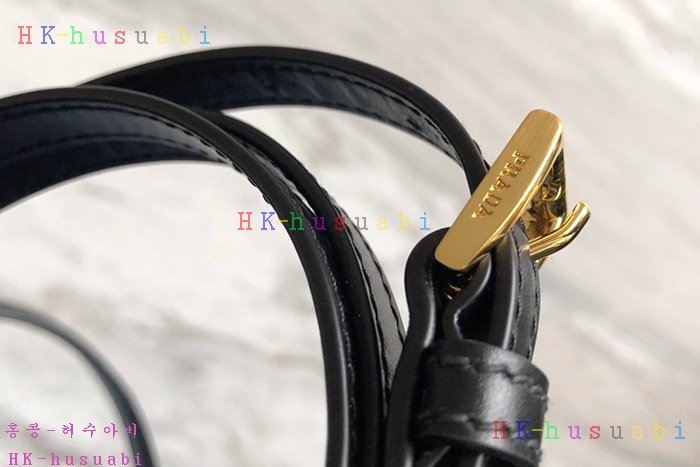 �ڹ̷��ޡ� ����� ��Ŀ �� ĵ���� ��� �� P 1BH115-4