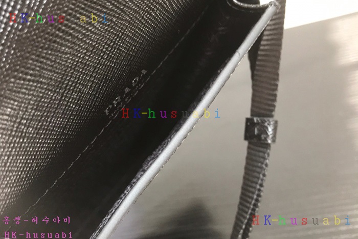 �ڹ̷��ޡ� ����� ���ǾƳ� ���� �޴��� ���̽� P 2ZH068