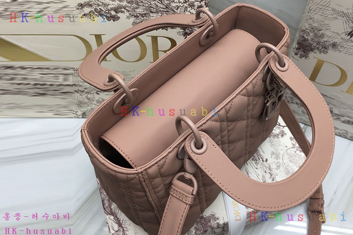 �ڹ̷��ޡ� ��� ���̵�� DR 18823