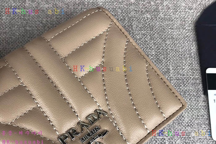 �ڹ̷��ޡ� ����� ������  P 1MV204-3