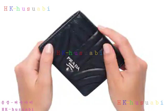 �ڹ̷��ޡ� ����� ������  P 1MV204