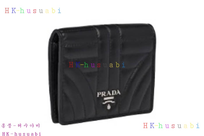 �ڹ̷��ޡ� ����� ������  P 1MV204