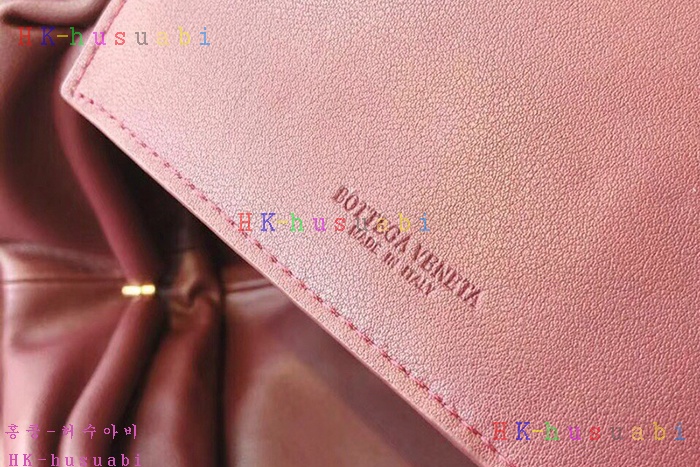 �ڹ̷��ޡ� ���װ�����Ÿ ���� ī�� �Ŀ�ġ BV 576227-2