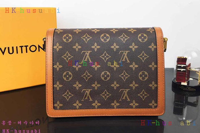 �ڹ̷��ޡ� 2019SS ���̺��� ���� LV M44391-5