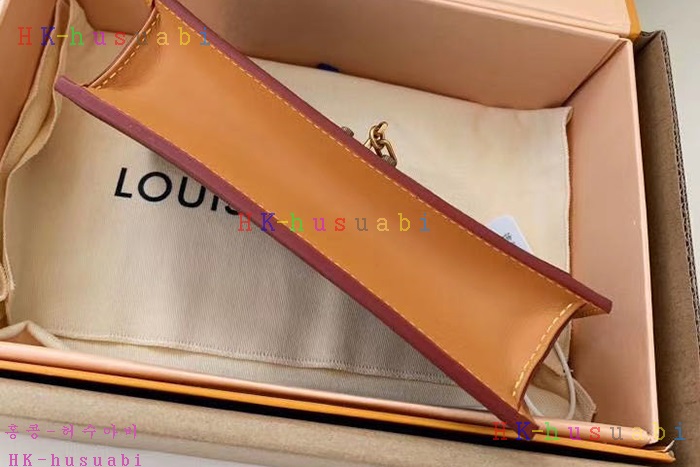 �ڹ̷��ޡ� ���̺��� S�� ��Ʈ �Ŀ�ġ M68550