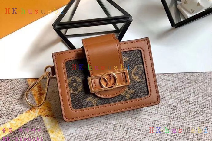 �ڹ̷��ޡ� ���̺��� ���� ��ƼīƮ�� M68751