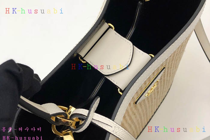 �ڹ̷��ޡ� ����� ������ PR 1BA212