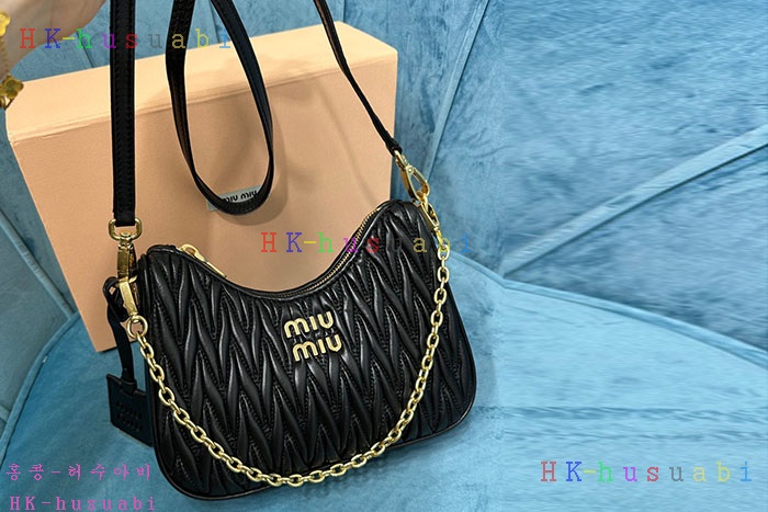 �ڹ̷��ޡڹ̿�̿� ���׶�� ���� ���� ��� �� 5BH211