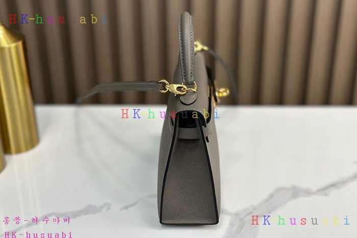 �ڹ̷��ޡڿ����޽� �̸� �̴�  H 9668220-3 �ü���