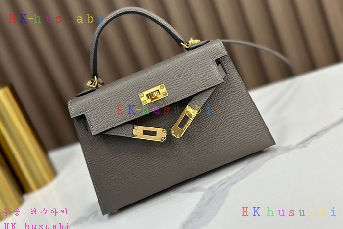 �ڹ̷��ޡڿ����޽� �̸� �̴�  H 9668220-3 �ü���