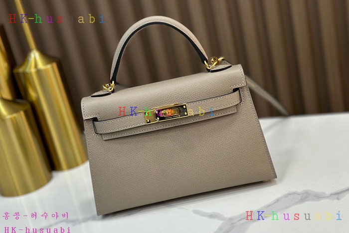 �ڹ̷��ޡڿ����޽� �̸� �̴�  H 9668220-4 �ü���