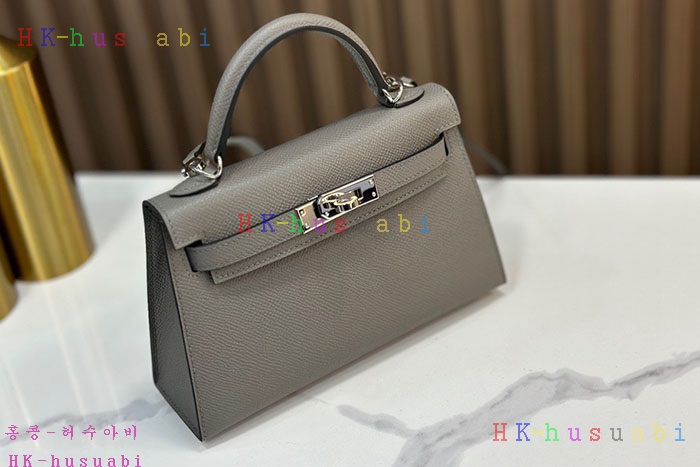 �ڹ̷��ޡڿ����޽� �̸� �̴�  H 9668220-3 �ü���