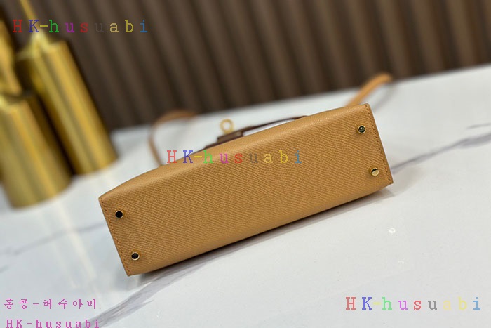 �ڹ̷��ޡڿ����޽� �̸� �̴�  H 9668220-11 �ü���