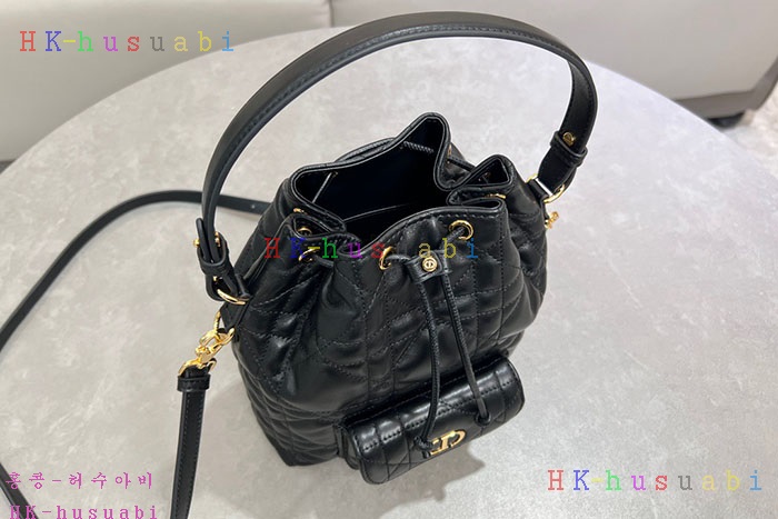 �ڹ̷��ޡڵ�� Dior Caro ī�� ���� ��Ŷ��  M3372
