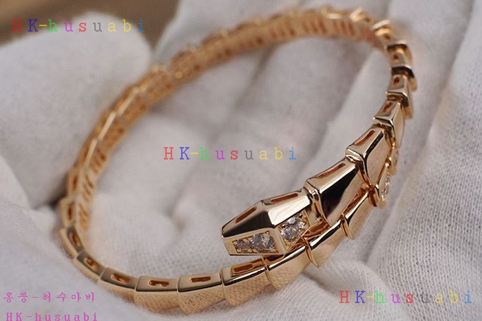NEW Ұ  Ż B 697720