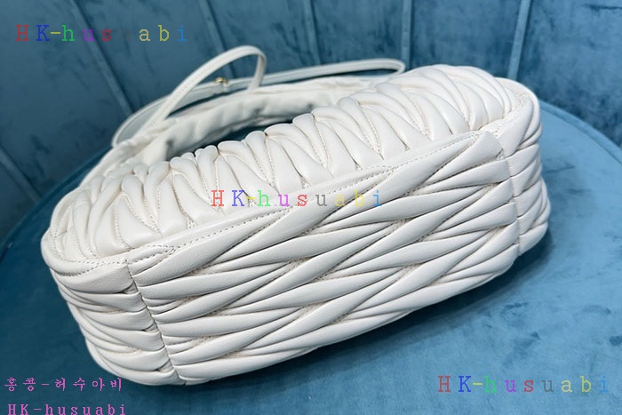 �ڹ̷��ޡڹ̿�̿� �ϴ� ���׶�� ȣ�� 5BC153