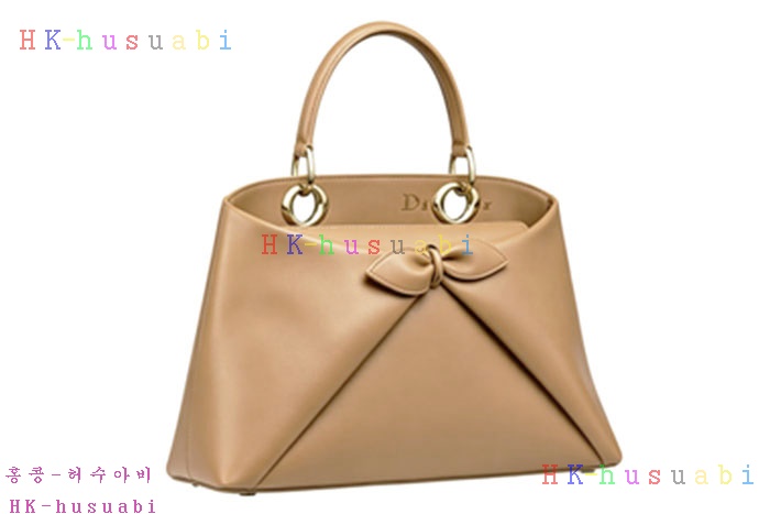 �ڹ̷��ޡڵ�� �ð��� Dior Cigale �̵�� M0738